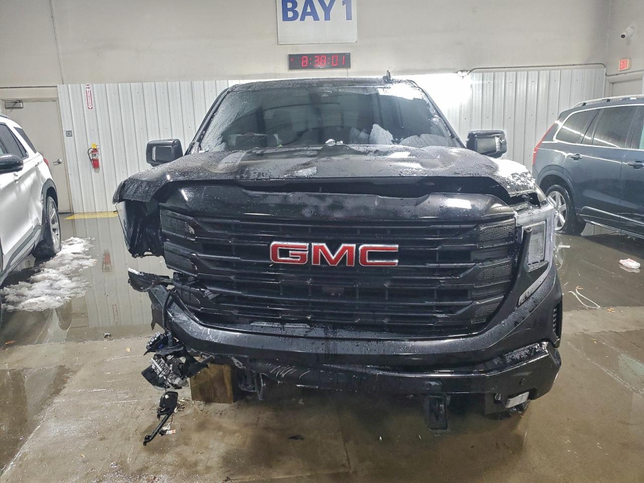 GMC Sierra K1500 Elevation Image 9