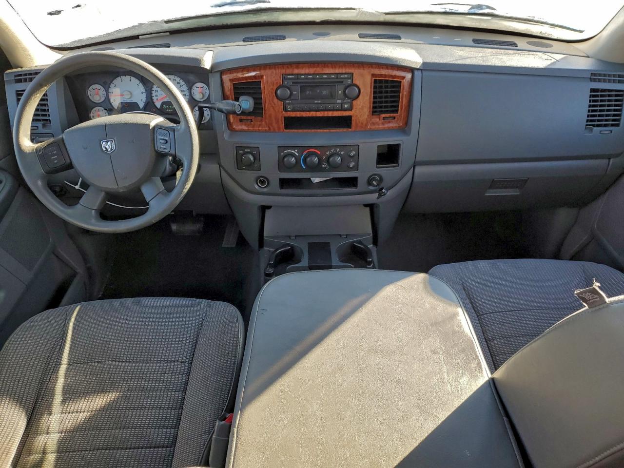 Dodge Ram 1500 St Image 9