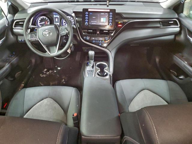Toyota Camry Le Image 2