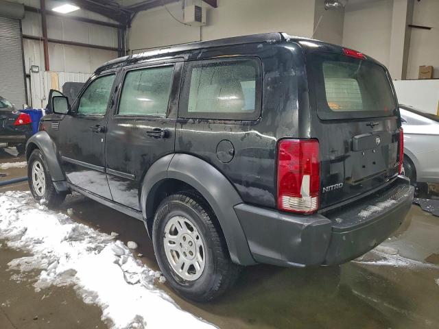 Dodge Nitro Sxt Image 2