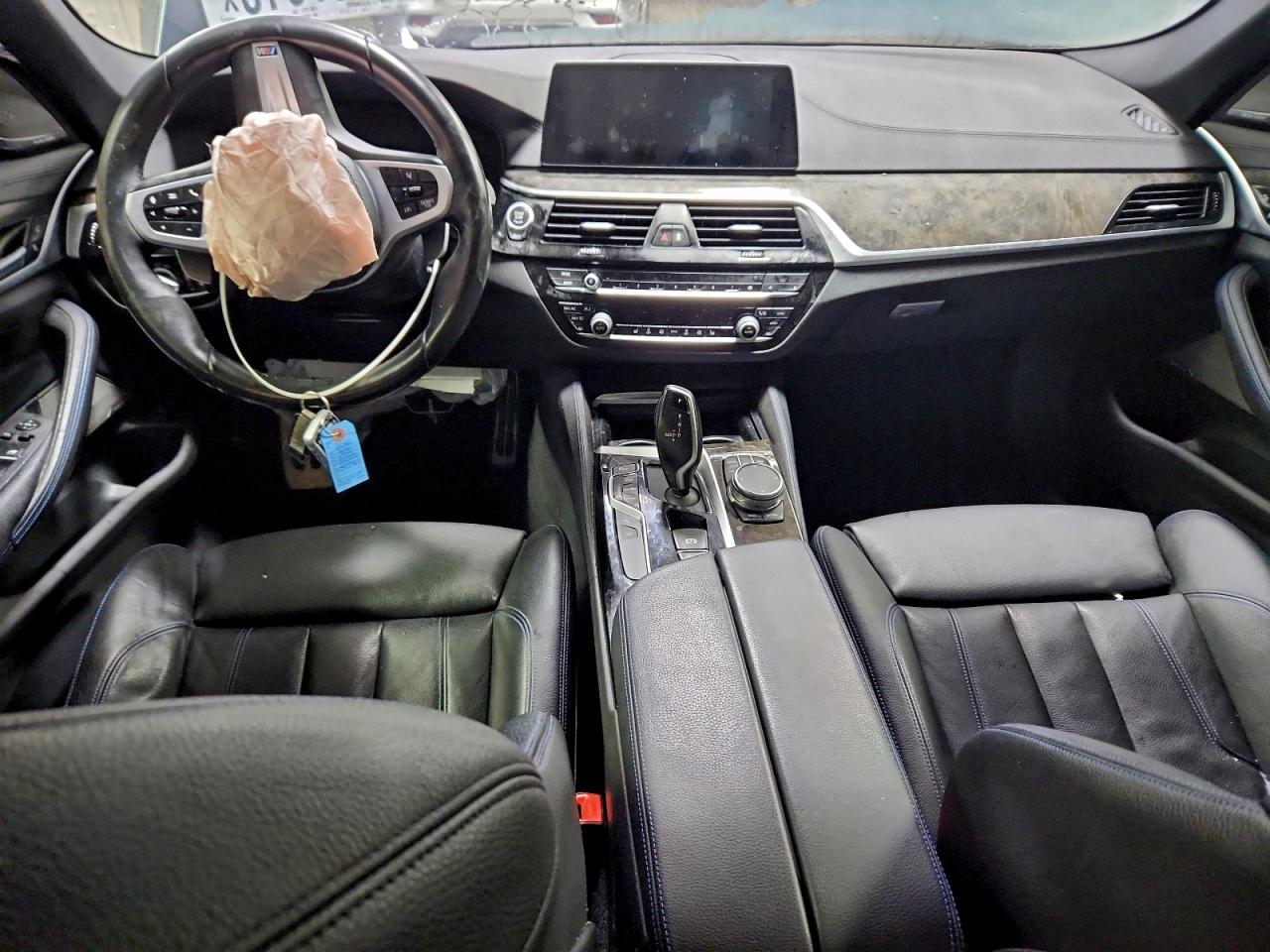 BMW 5 Series Xi Image 8