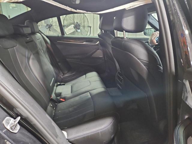 BMW 5 Series Xi Image 6