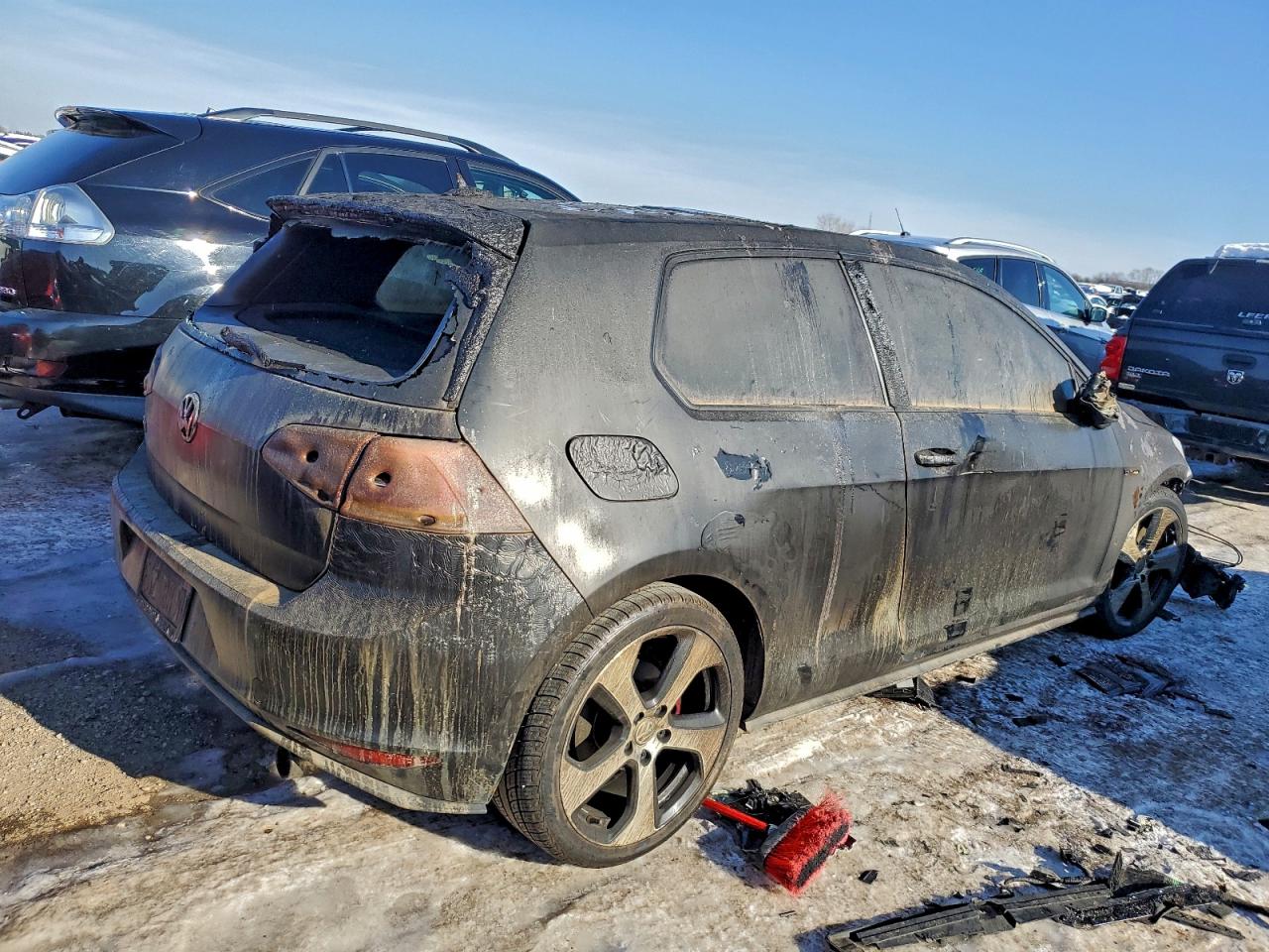 Volkswagen GTI Image 2