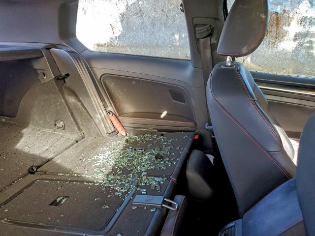 Volkswagen GTI Image 12