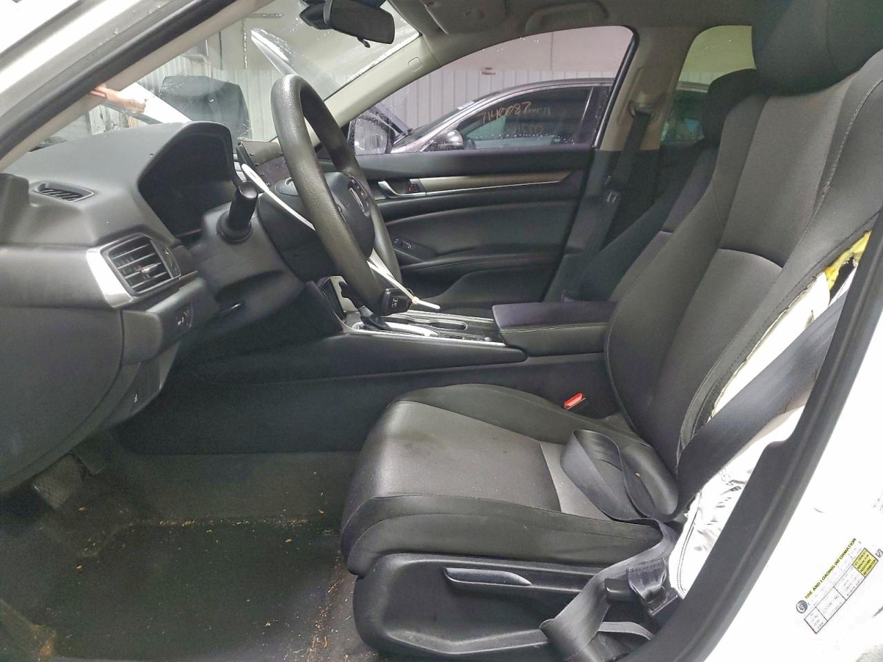 Honda Accord Lx Image 8