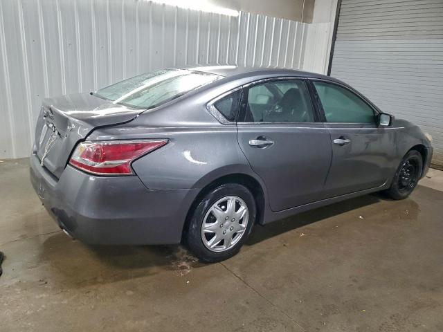 Nissan Altima 2.5 Image 3