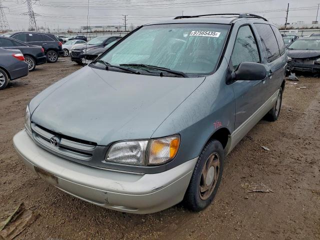  Salvage Toyota Sienna