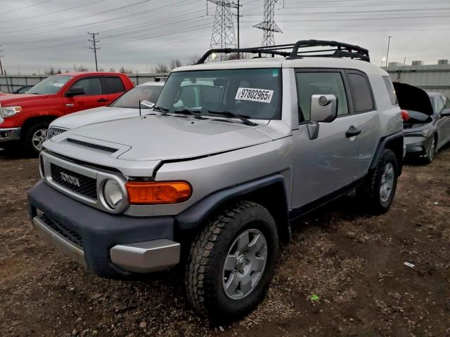  Salvage Toyota FJ Cruiser