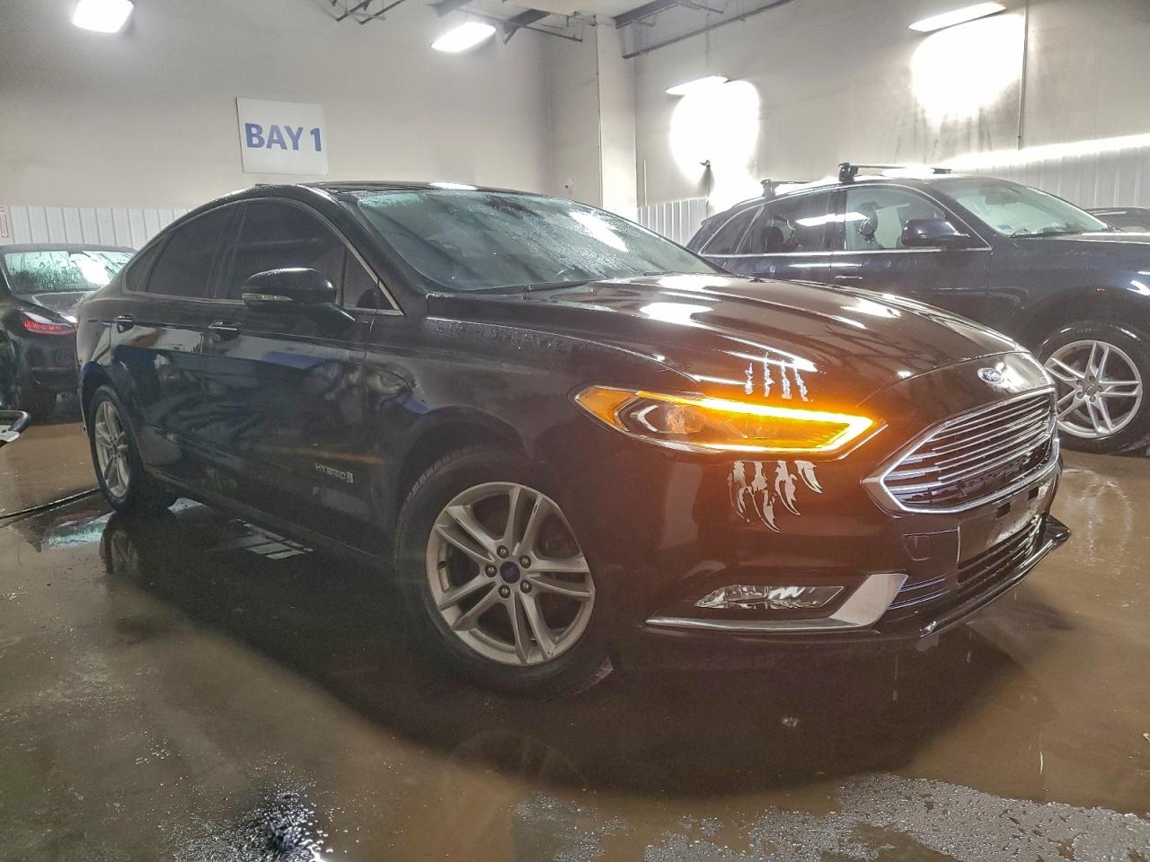Ford Fusion Se Hybrid Image 6