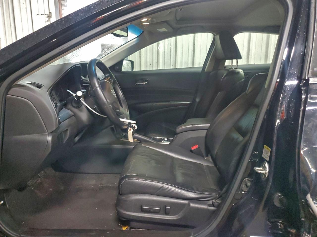 Acura ILX 20 Premium Image 4