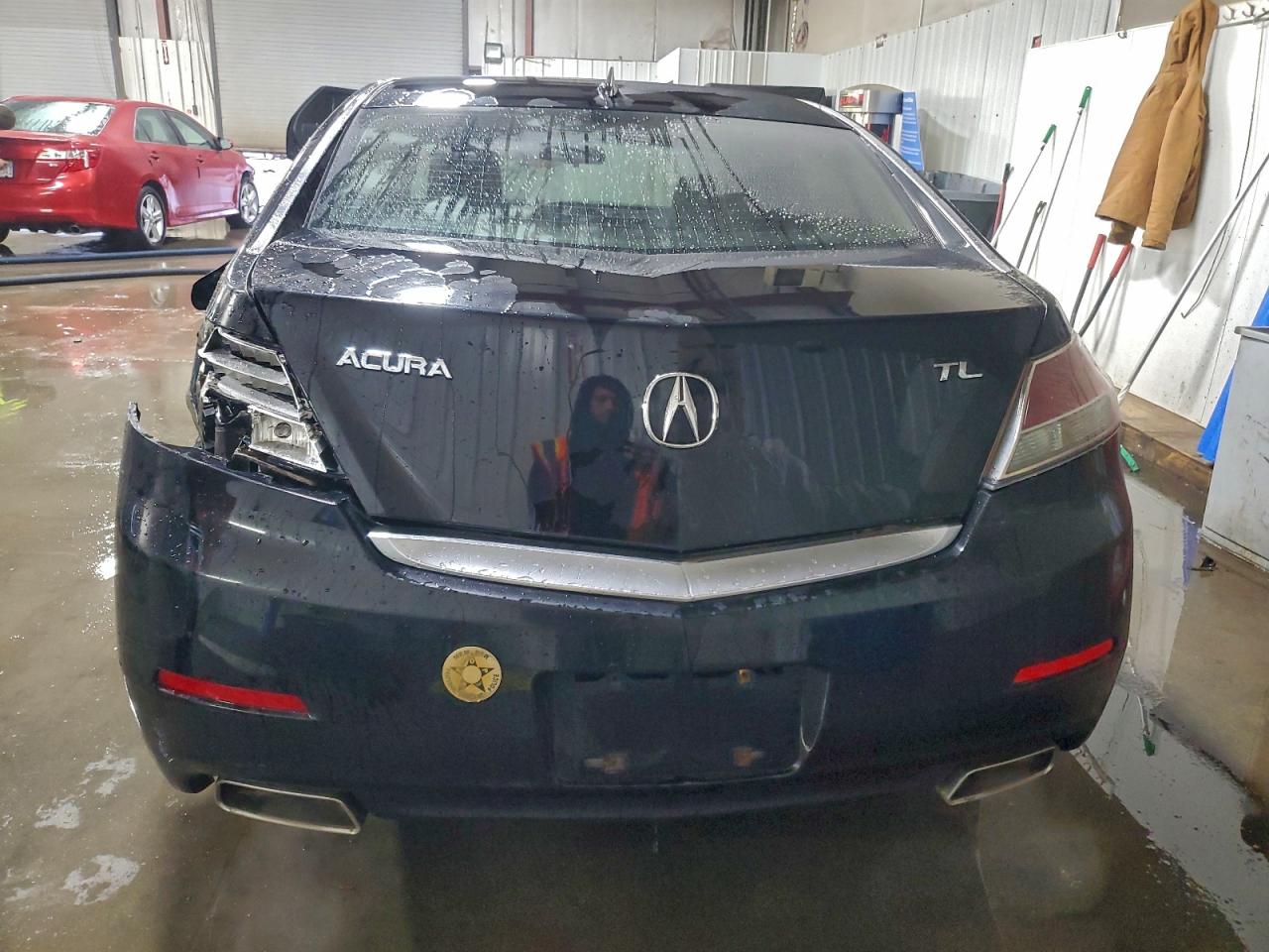 Acura TL Image 8