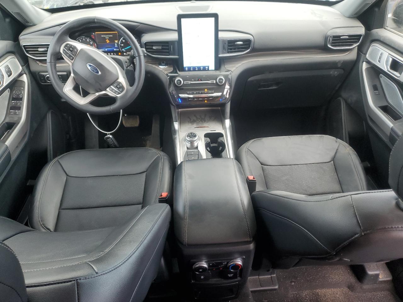 Ford Explorer Limited Image 9