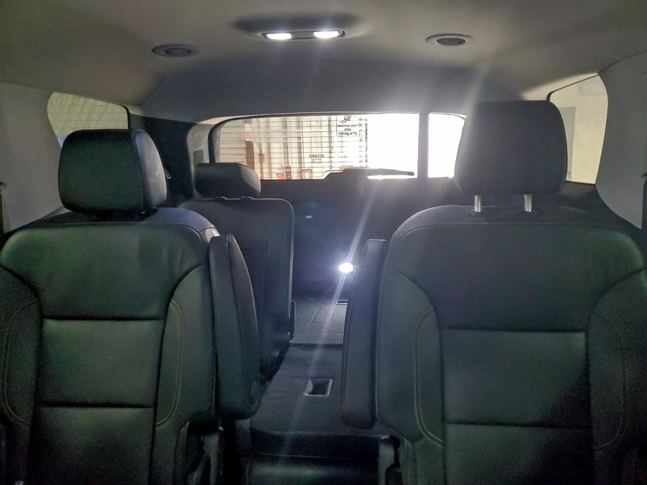 Chevrolet Traverse Lt Image 11