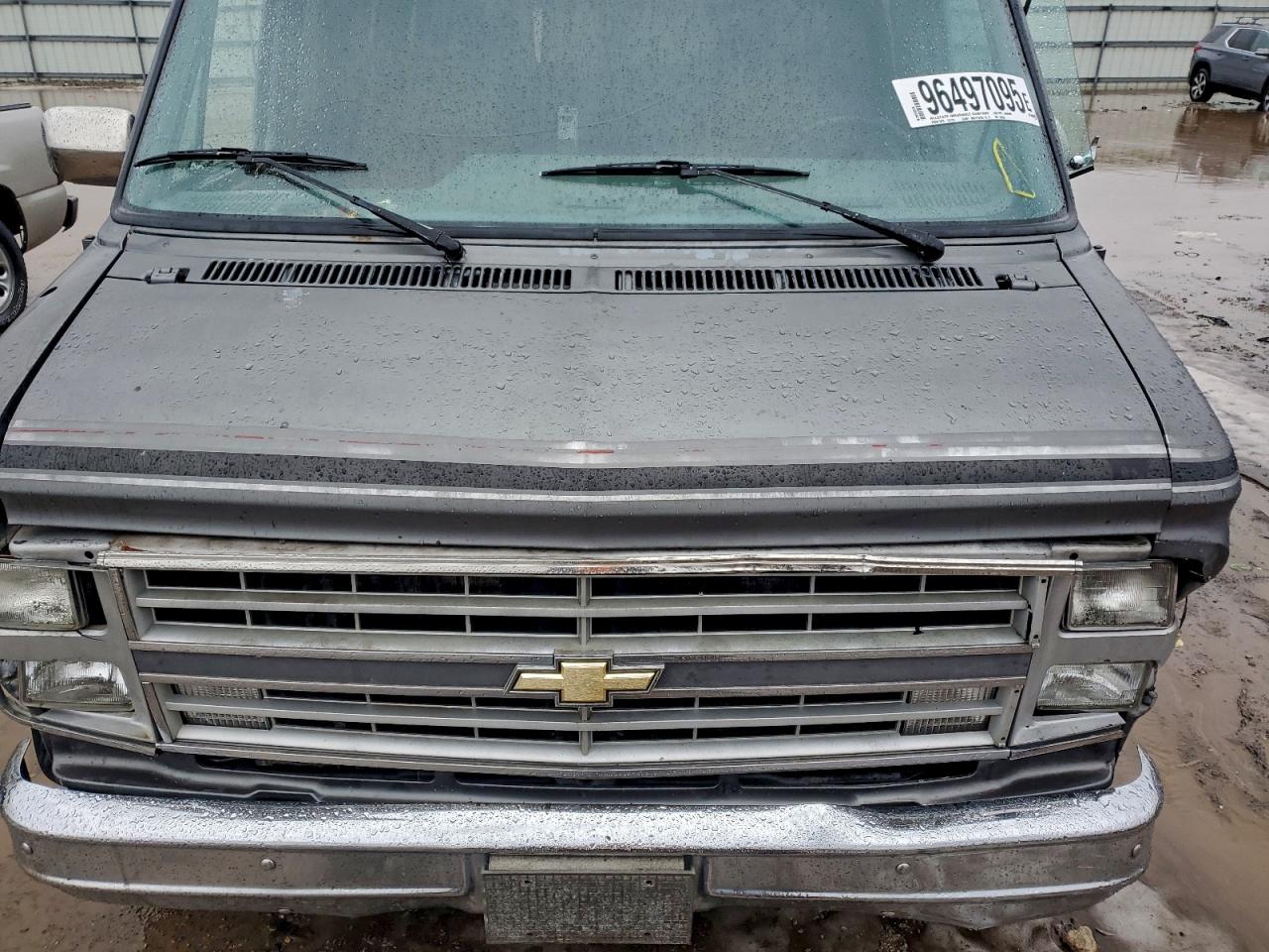 Chevrolet G20 Image 11