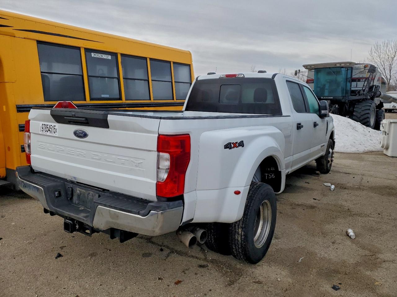 Ford F-350 Super Duty Image 2