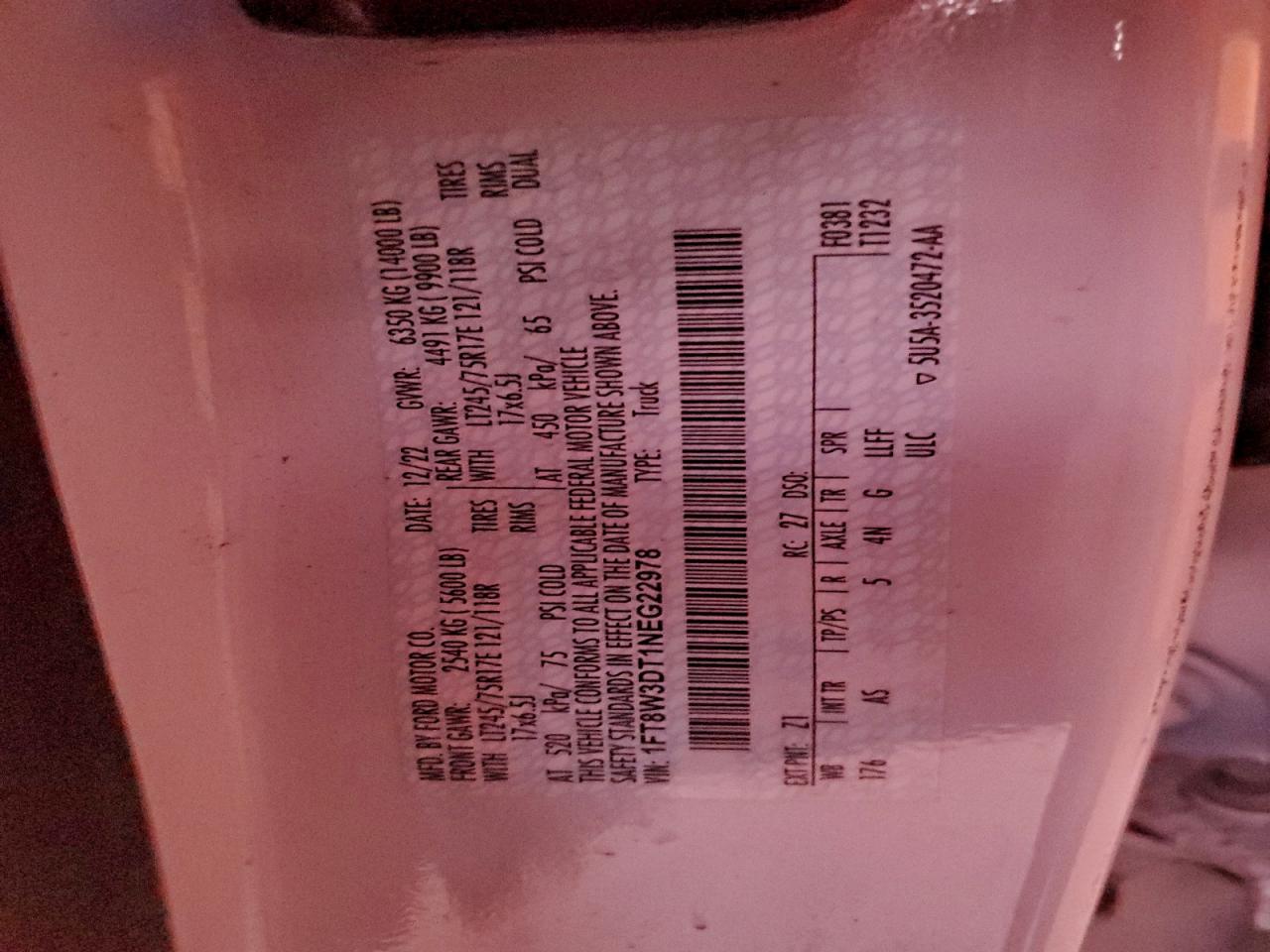 Ford F-350 Super Duty Image 12