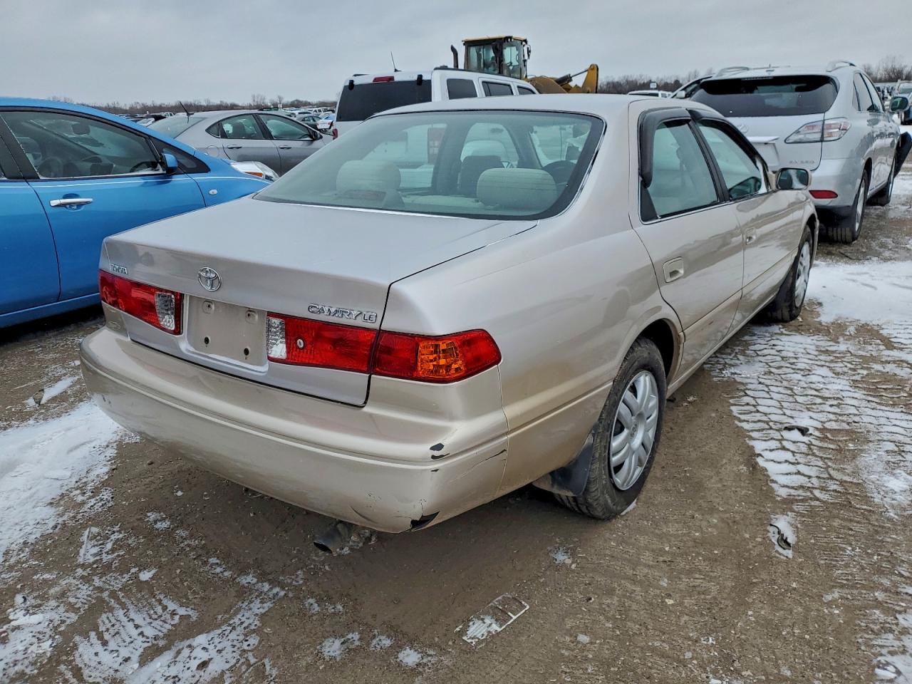 Toyota Camry Ce Image 9