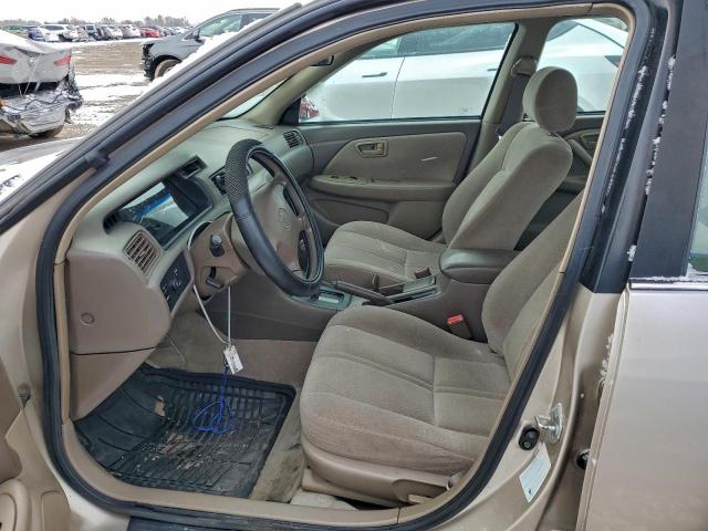 Toyota Camry Ce Image 7