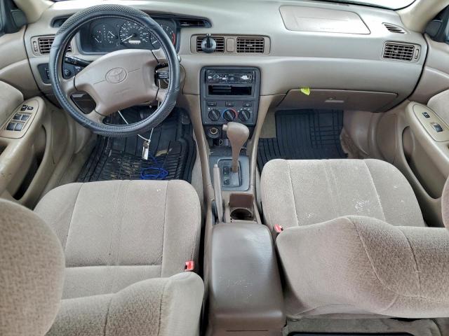 Toyota Camry Ce Image 12
