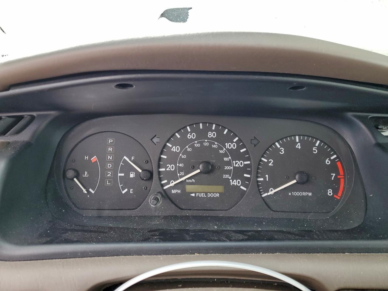 Toyota Camry Ce Image 8