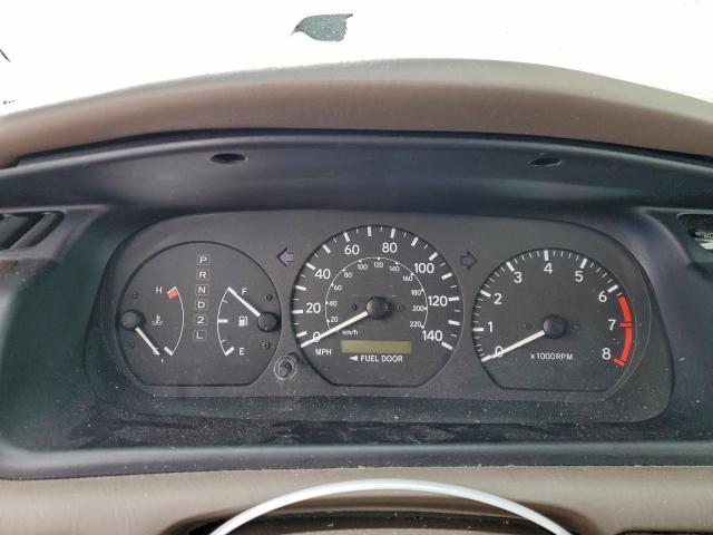 Toyota Camry Ce Image 8