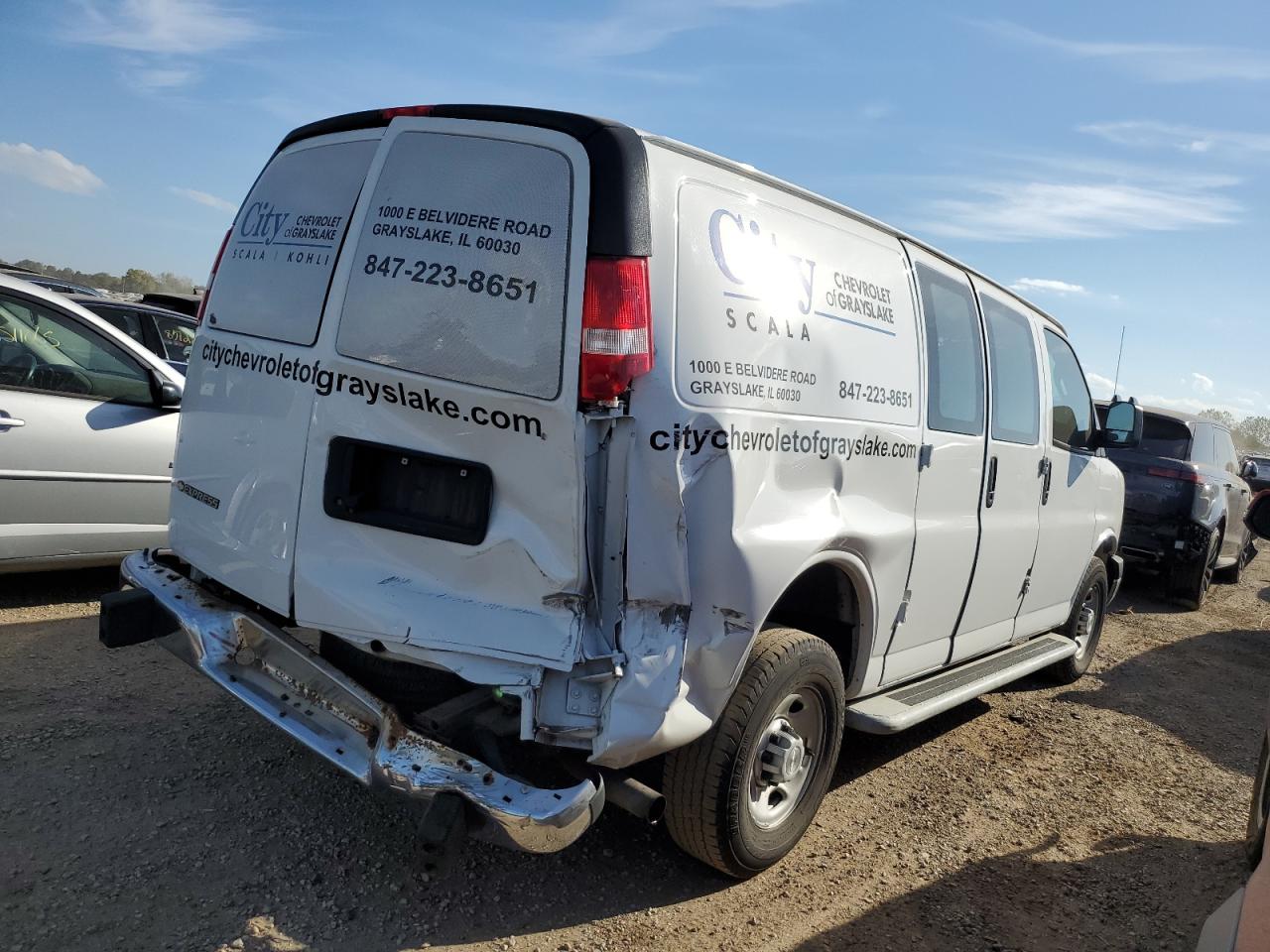 Chevrolet Express Image 9