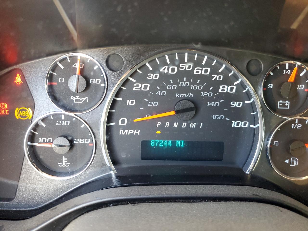 Chevrolet Express Image 4