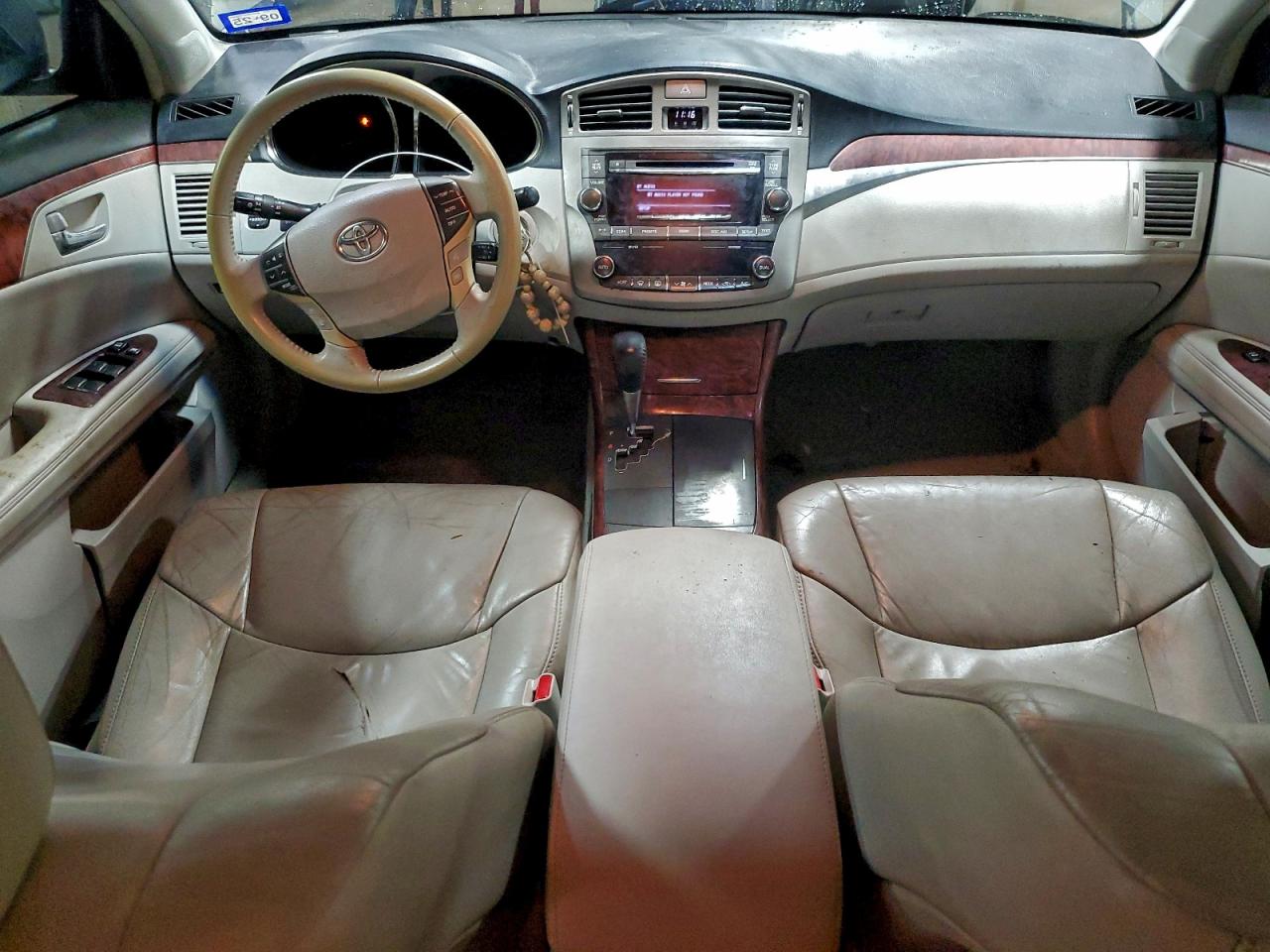Toyota Avalon Base Image 6