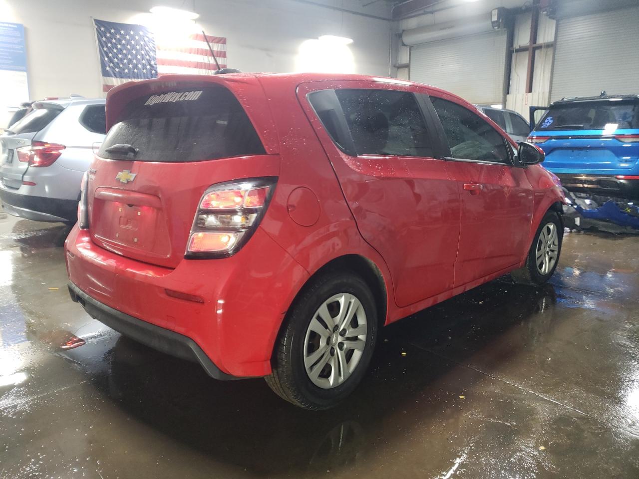 Chevrolet Sonic Image 3