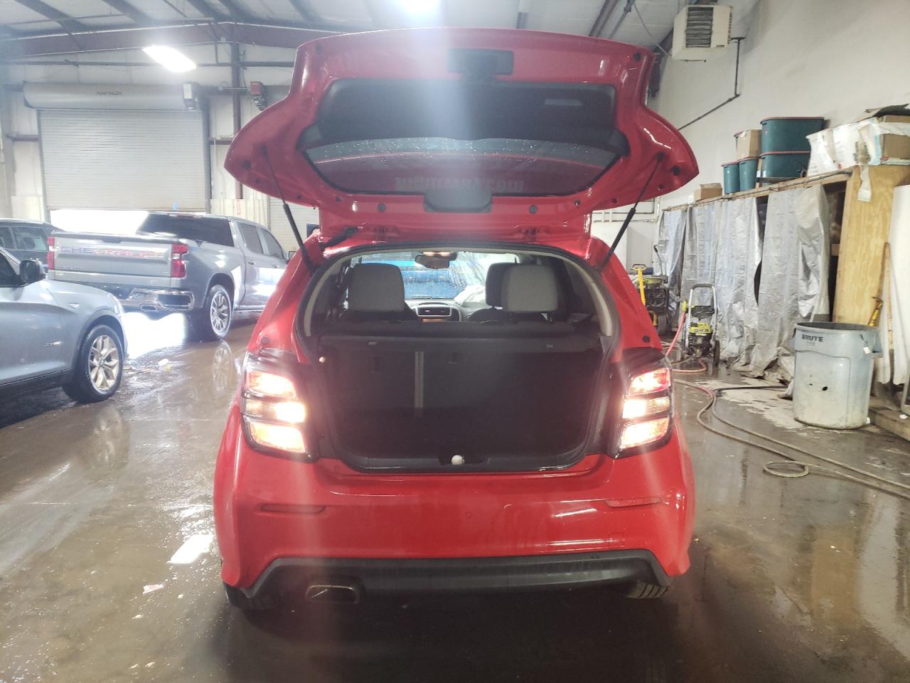 Chevrolet Sonic Image 5