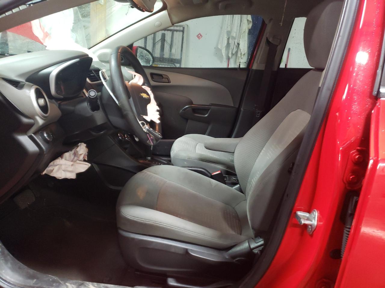 Chevrolet Sonic Image 10