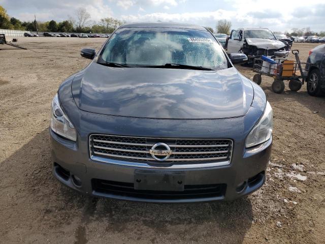 Nissan Maxima S Image 12