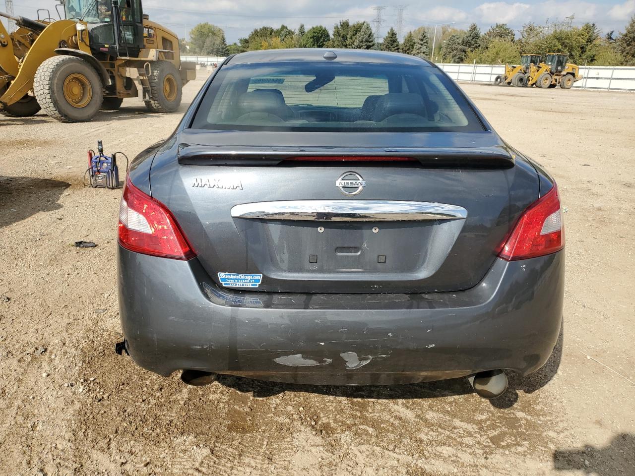 Nissan Maxima S Image 3