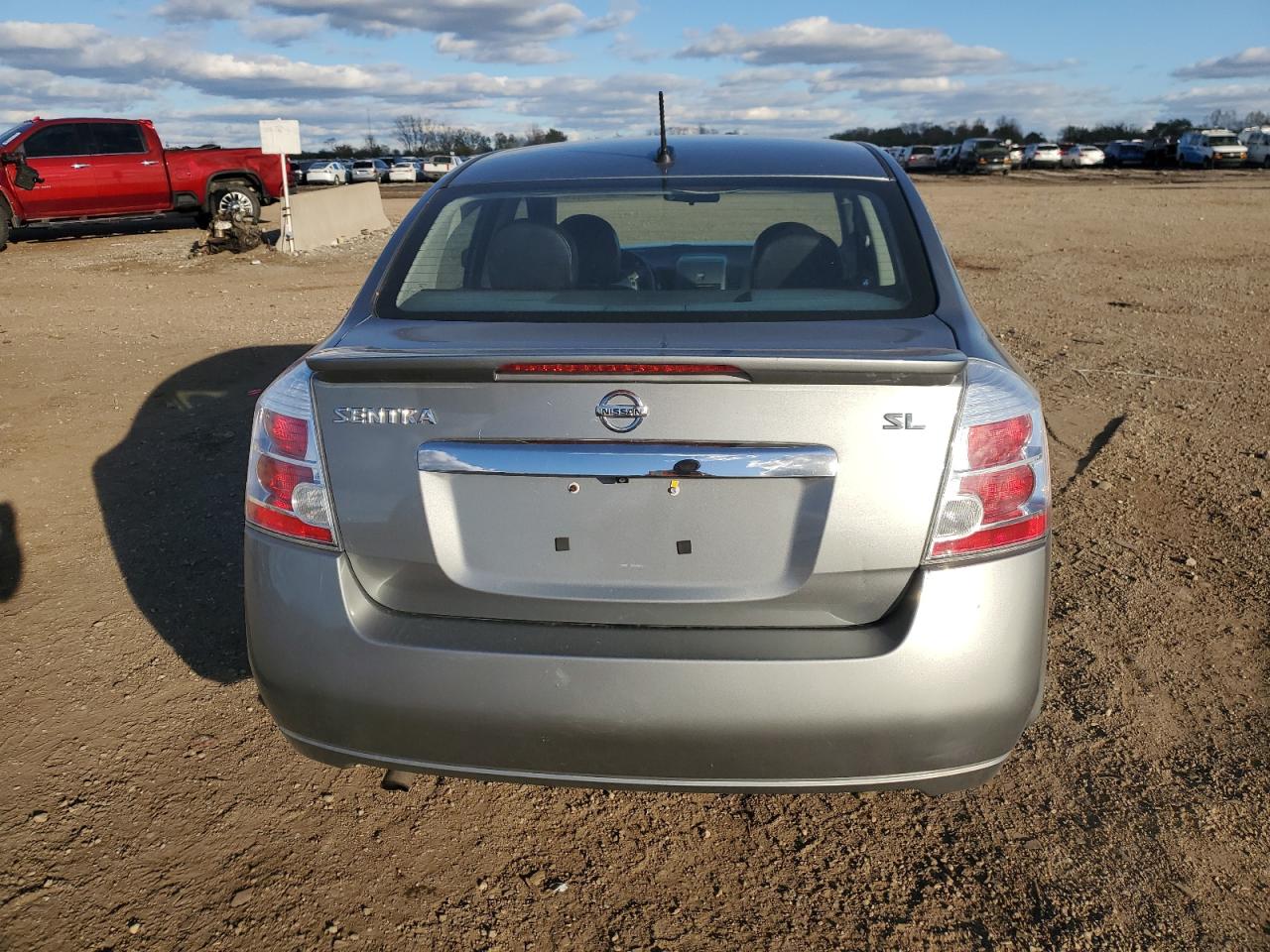 Nissan Sentra 2.0 Image 7