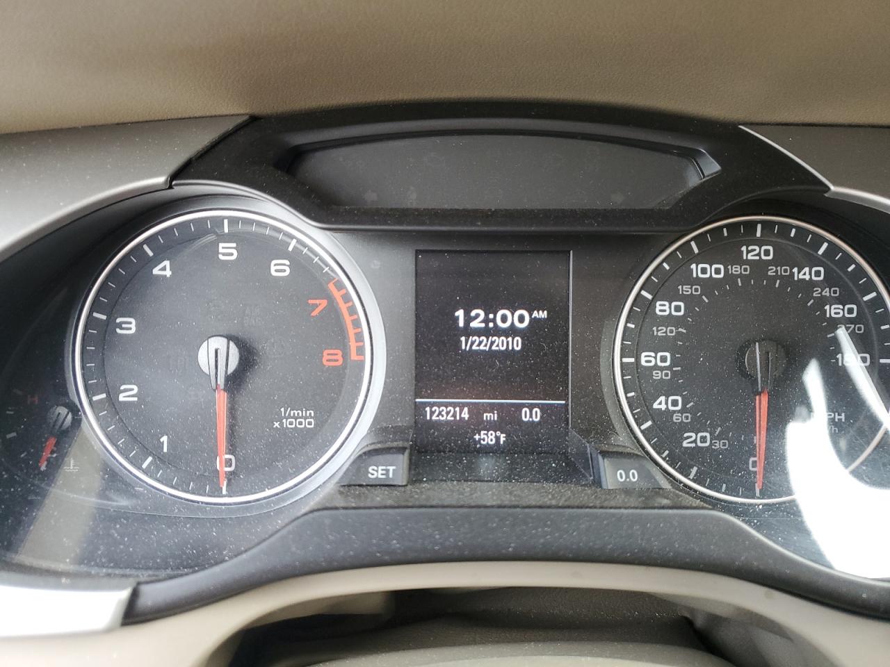 Audi A4 Premium Plus Image 8