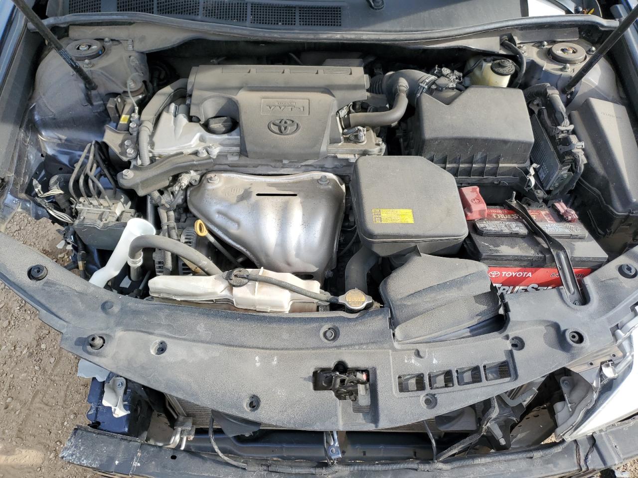 Toyota Camry L Image 11