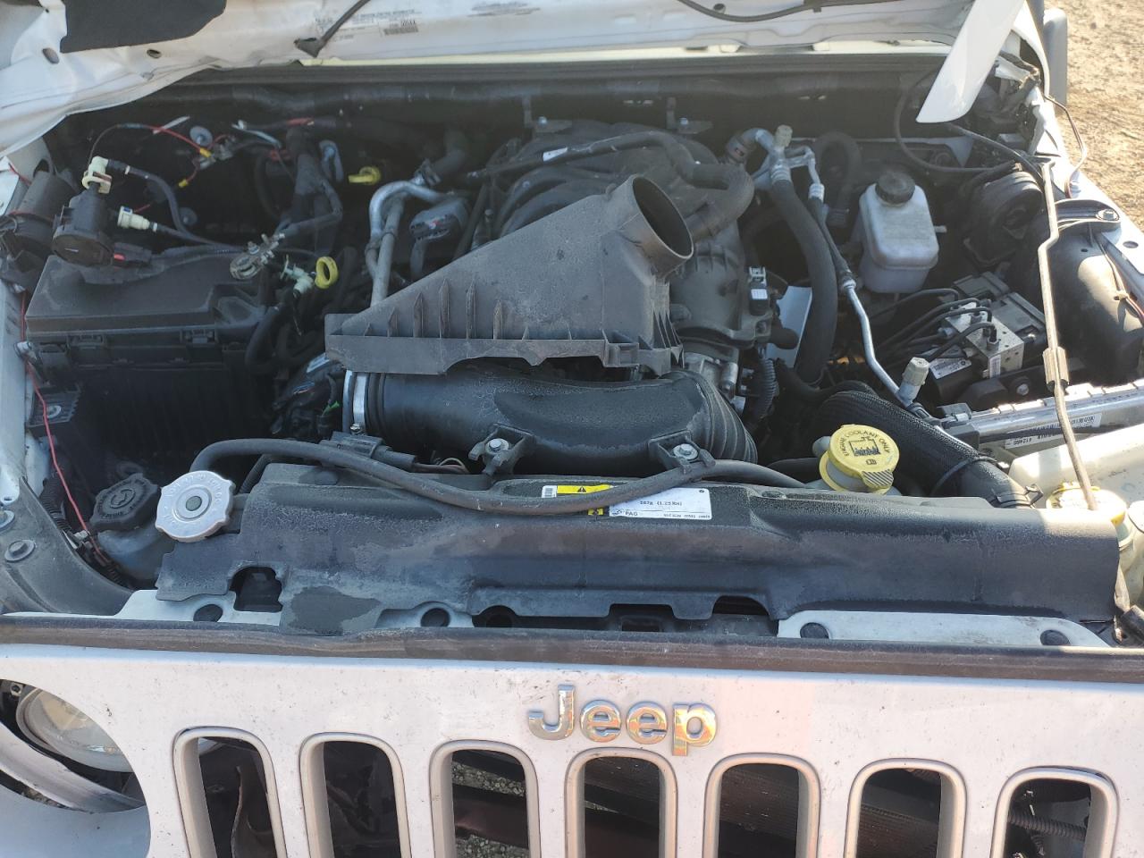 Jeep Wrangler Sahara Image 9