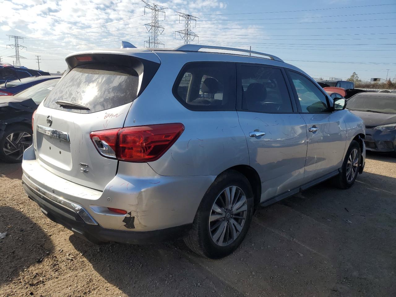 Nissan Pathfinder Sv Image 5