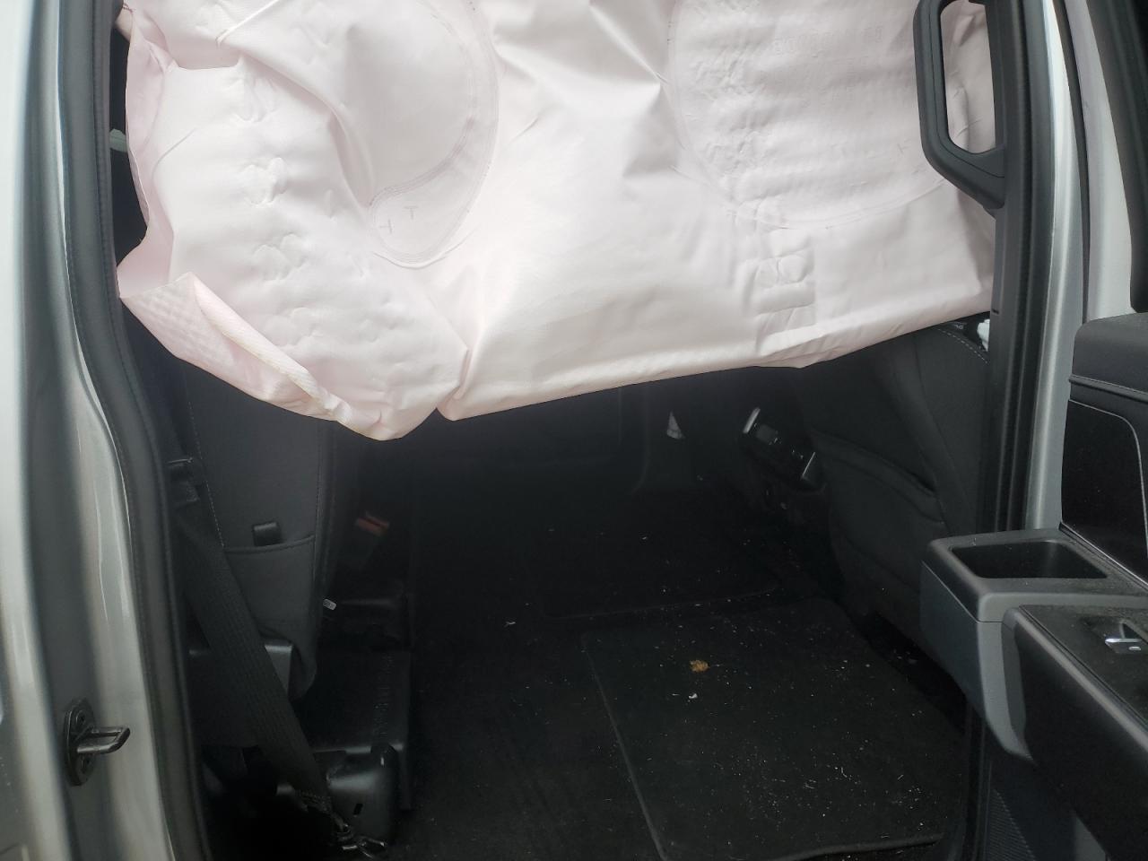 Ford F-150 Supercrew Image 12