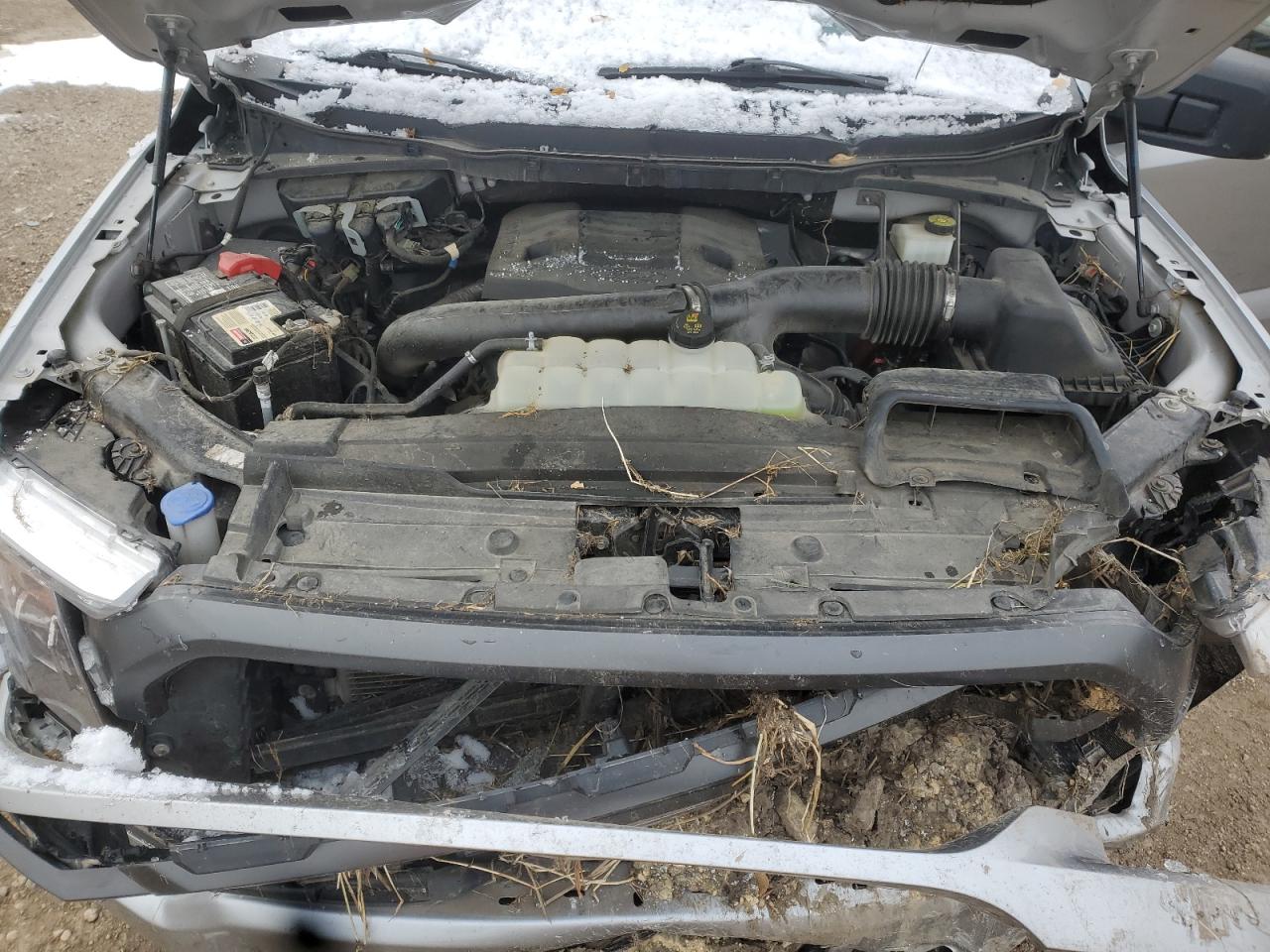 Ford F-150 Supercrew Image 11