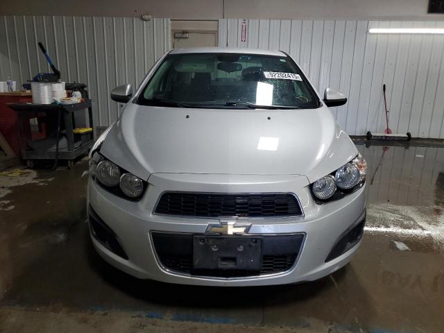 Chevrolet Sonic Lt Image 8