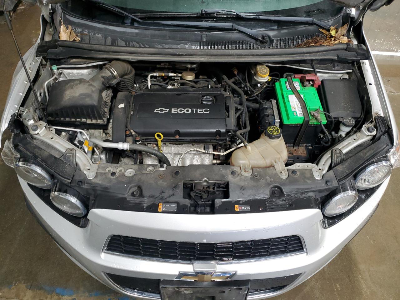 Chevrolet Sonic Lt Image 11