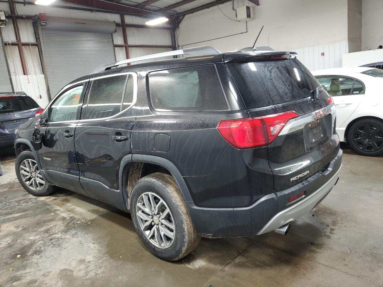 GMC Acadia Sle Image 3