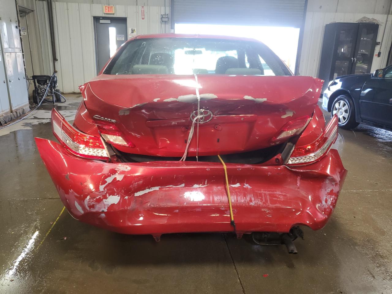 Toyota Camry Base Image 3