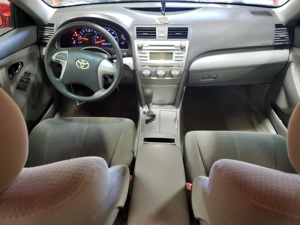 Toyota Camry Base Image 7