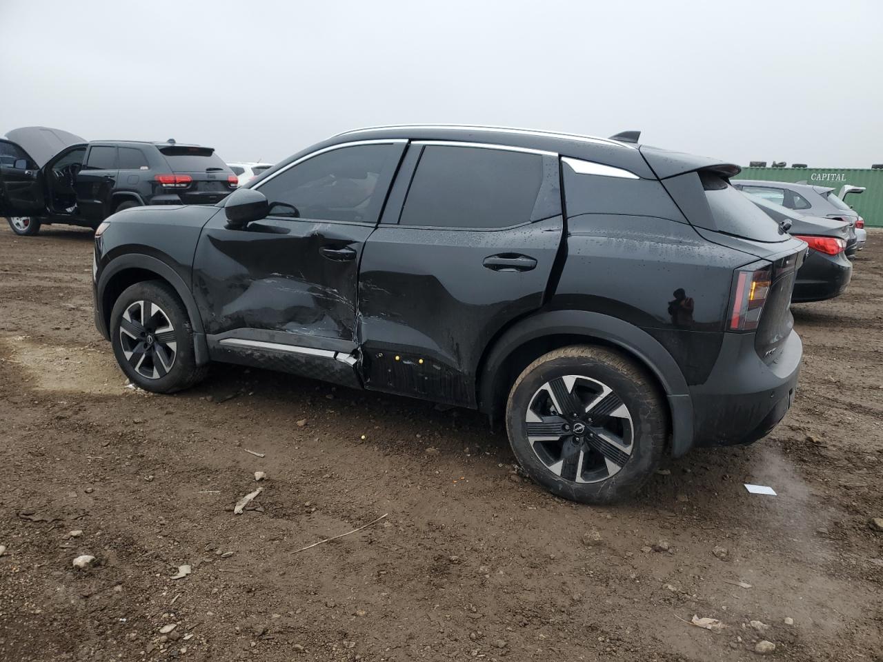 Nissan Kicks Sv Image 2