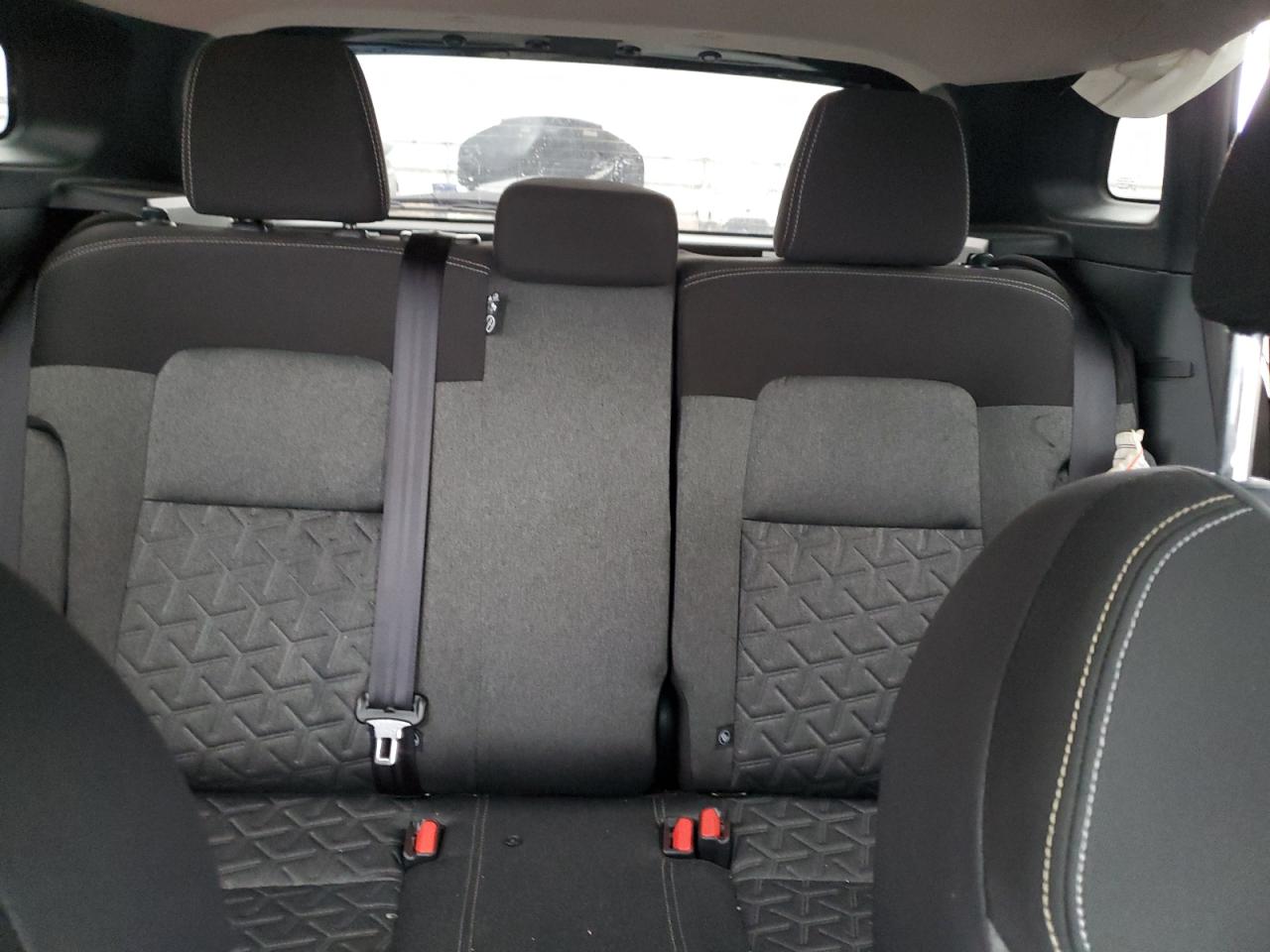 Nissan Kicks Sv Image 13