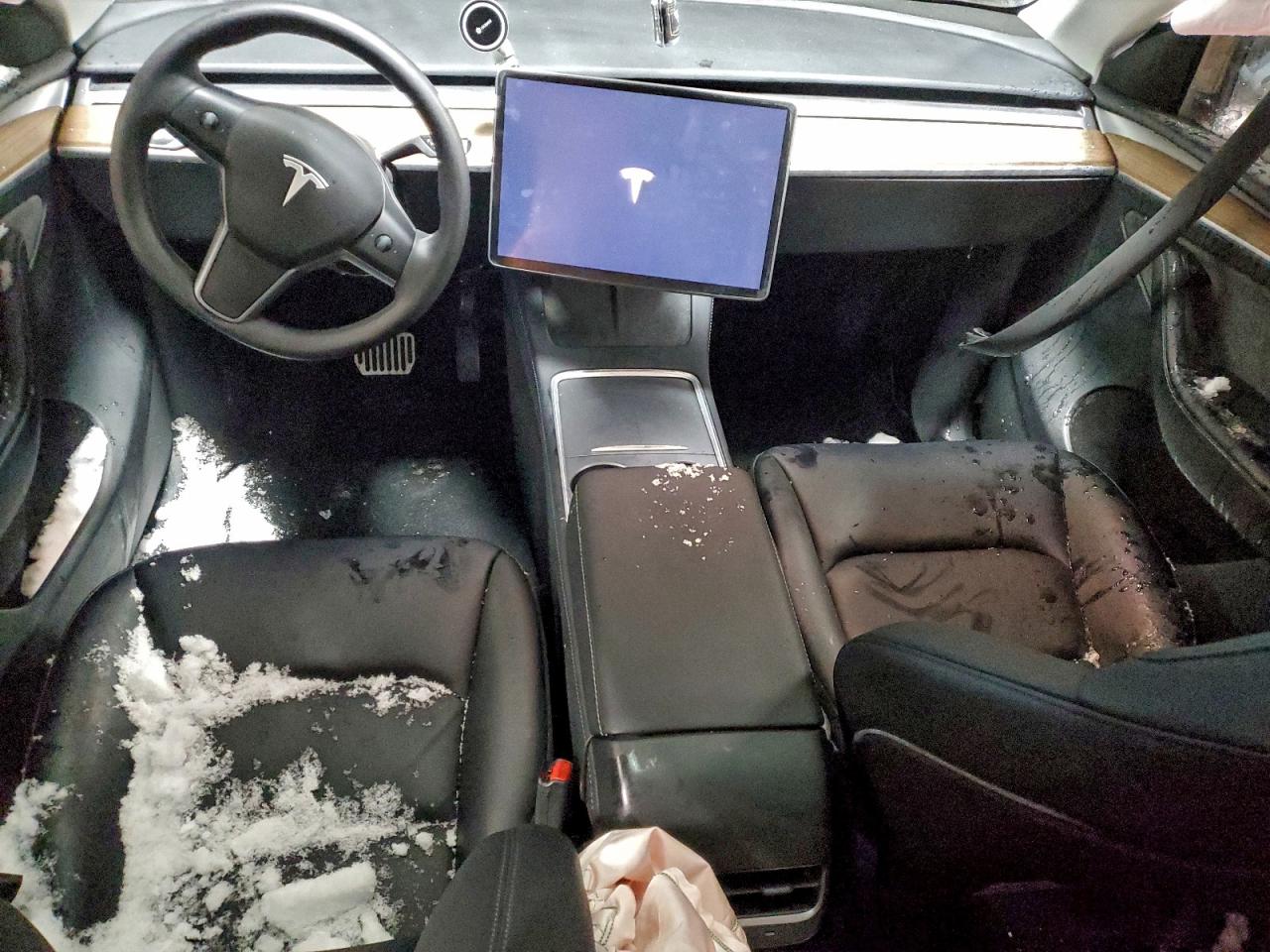 Tesla Model Y Image 6