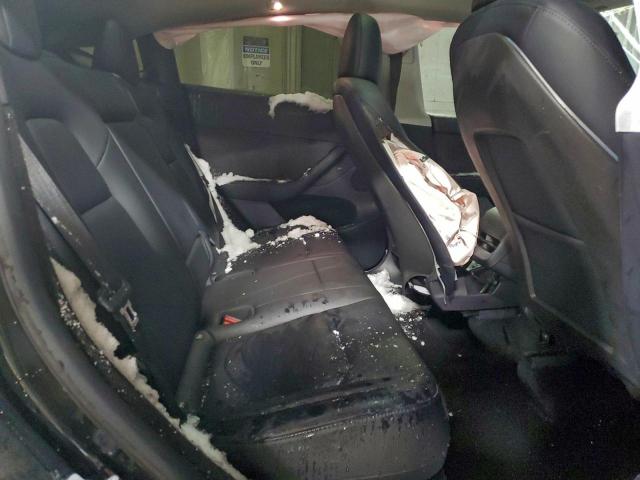 Tesla Model Y Image 11