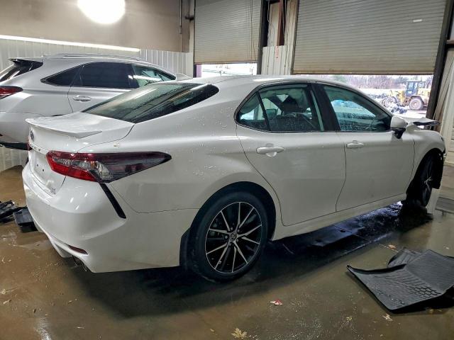 Toyota Camry Se Night Shade Image 10